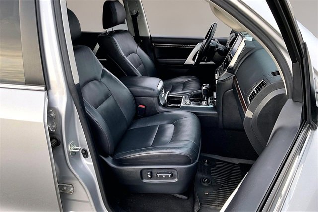 Used 2021 Toyota Land Cruiser image 26