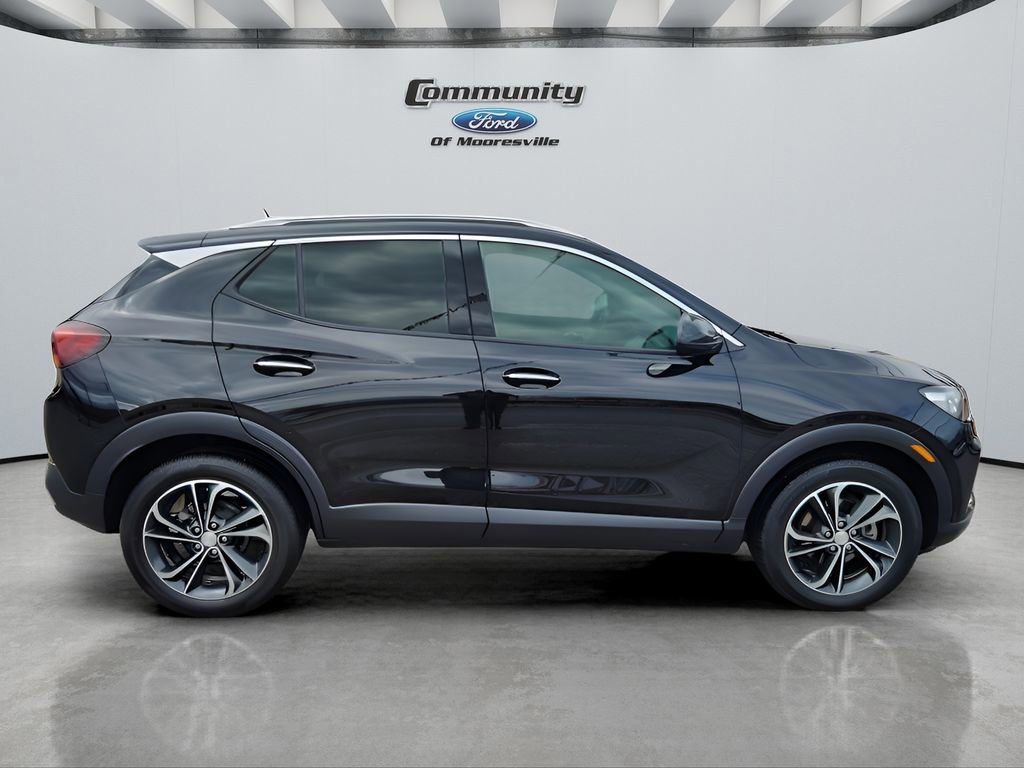 Used 2023 Buick Encore GX Essence FWD image 9