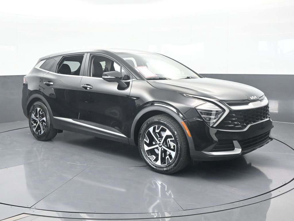Used 2025 Kia Sportage EX image 8
