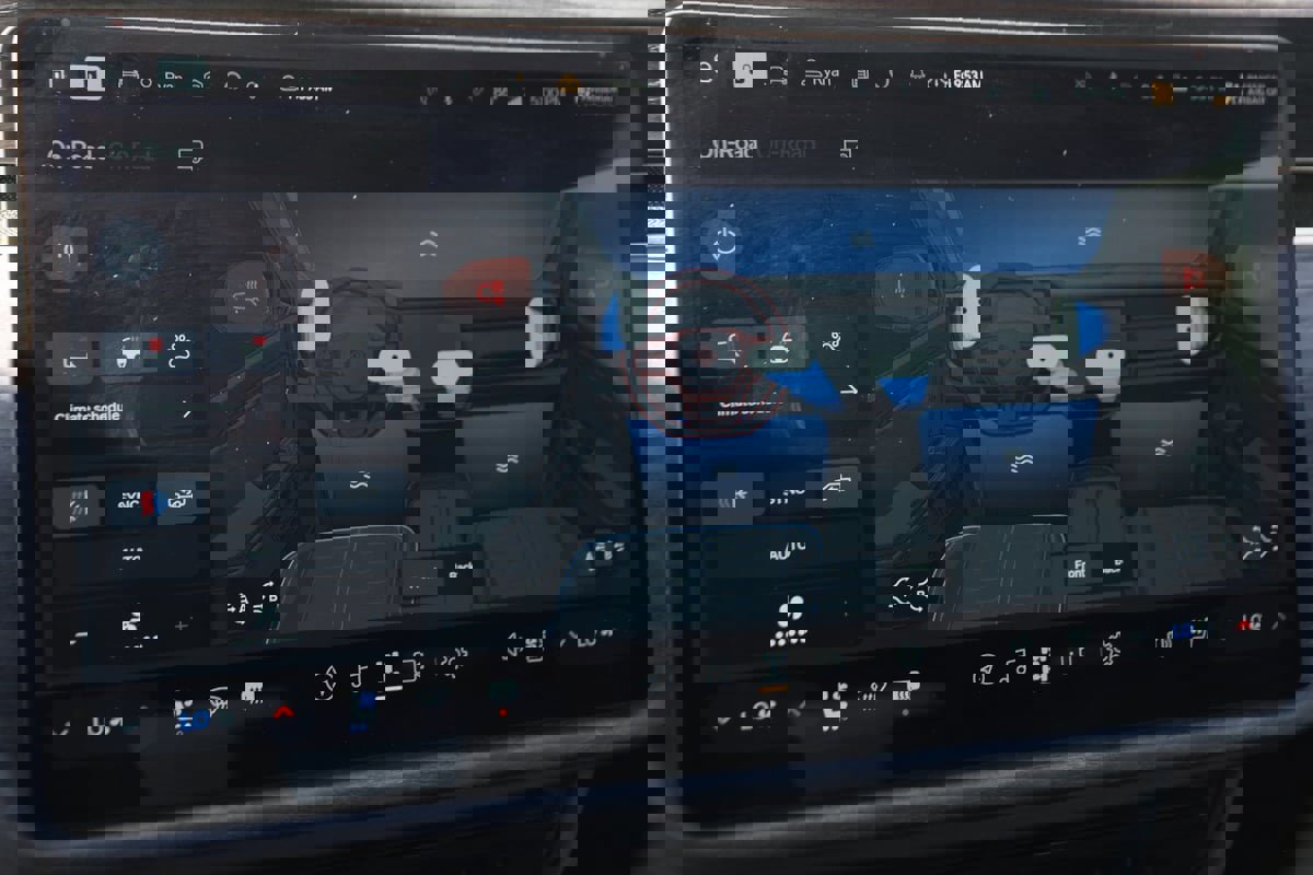 Used 2022 Rivian R1T Adventure image 41