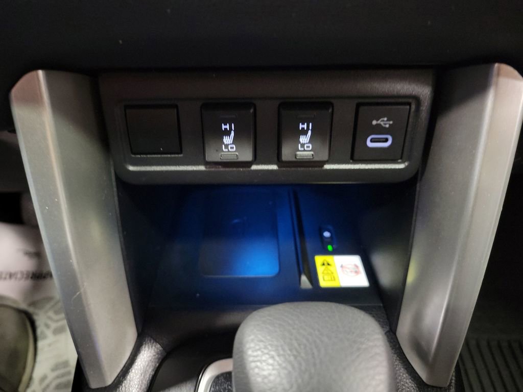 Used 2023 Toyota Corolla Cross XLE w/ Convenience Package image 18