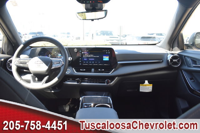New 2027 Chevrolet Equinox LT w/ Safety and Technology Package FWD image 3