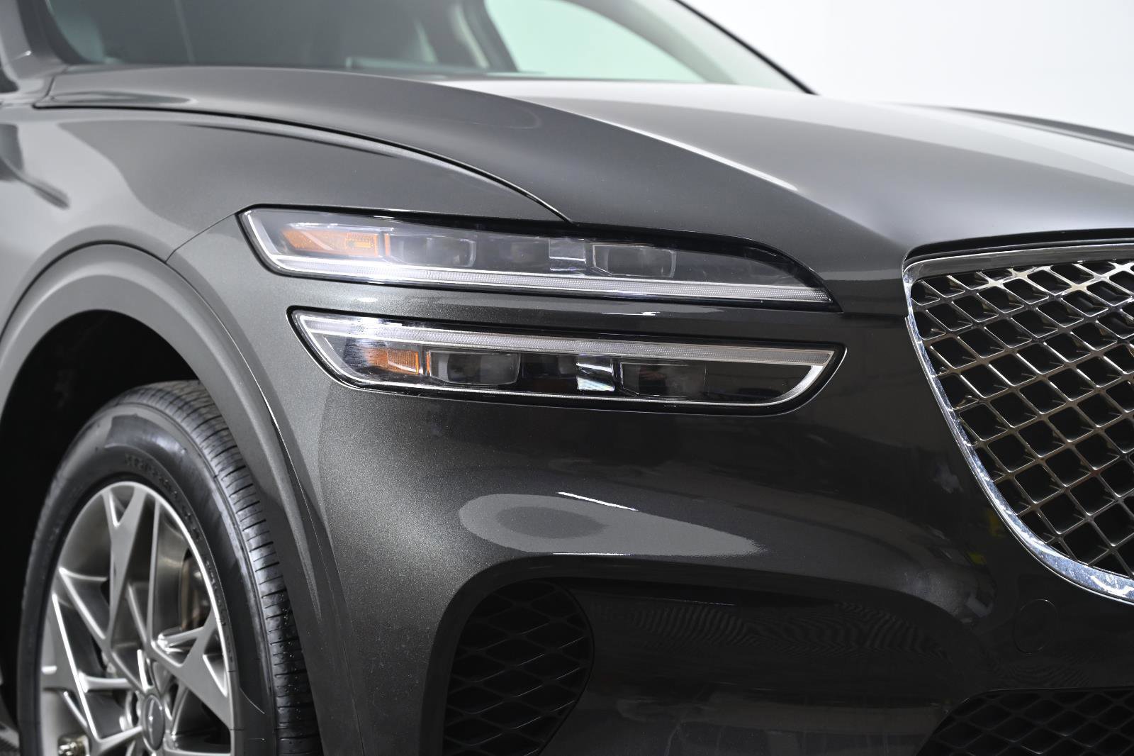 Used 2025 Genesis GV70 2.5T image 4