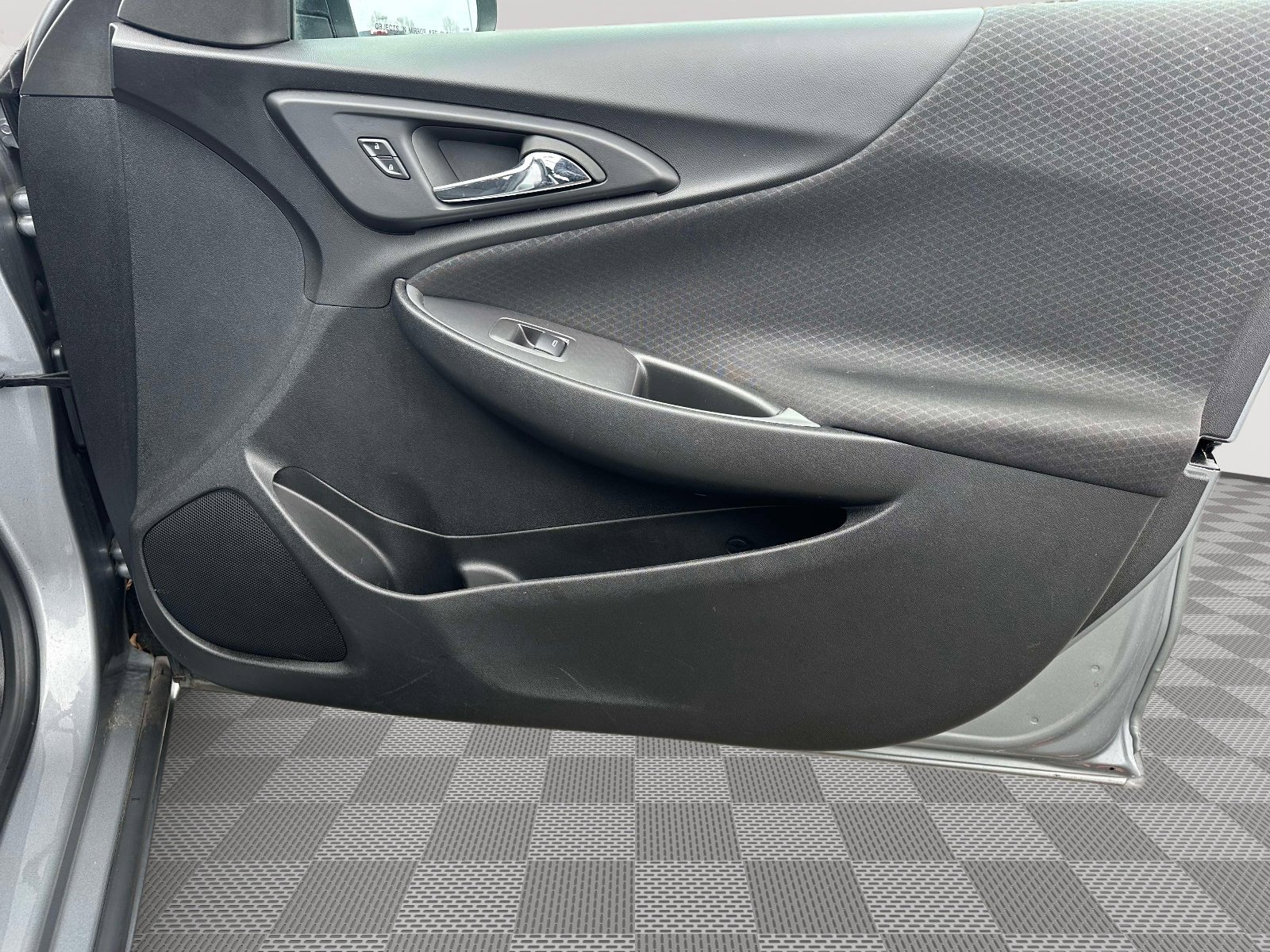 Used 2024 Chevrolet Malibu LT image 25