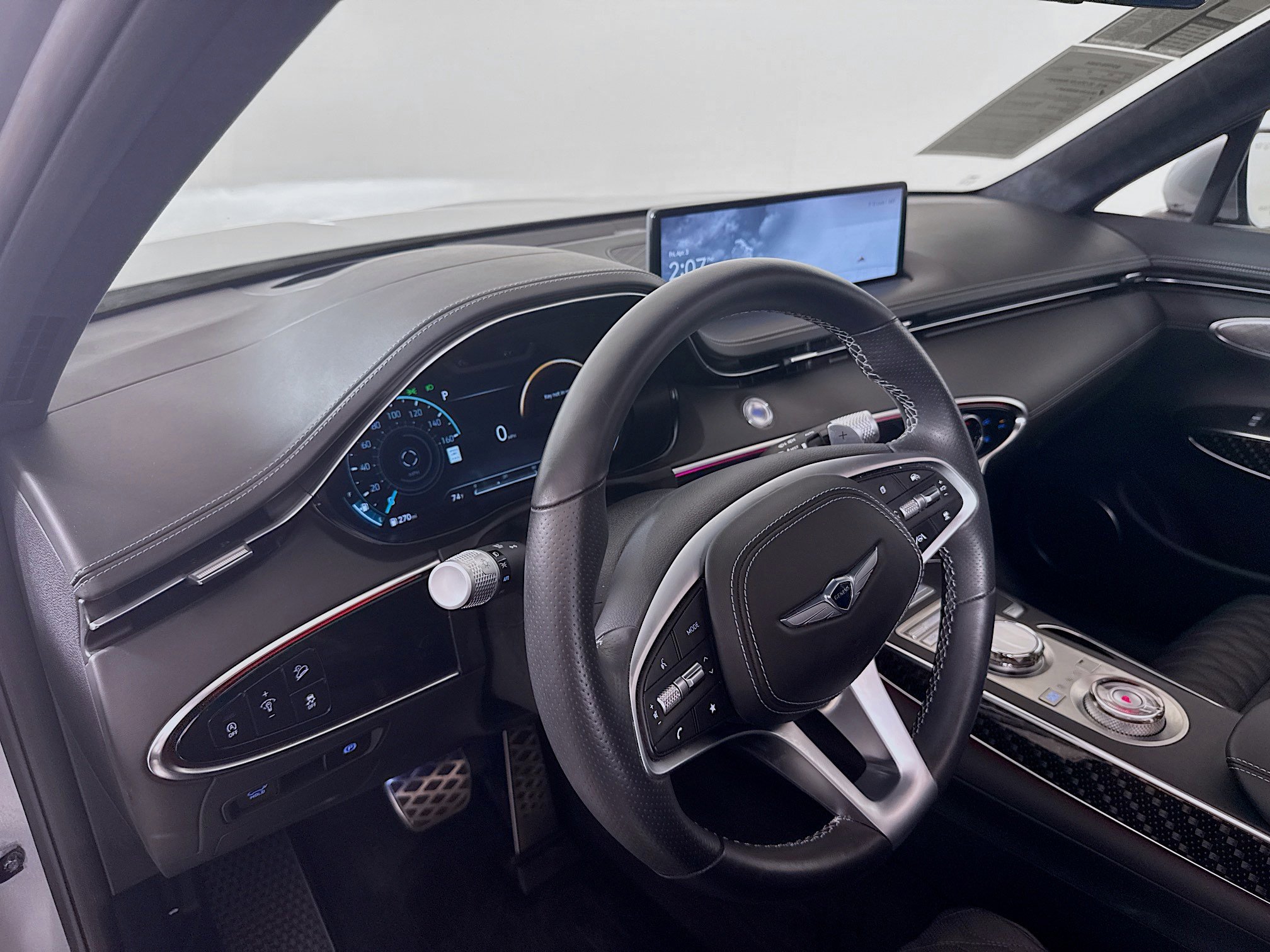 Used 2024 Genesis GV70 3.5T Sport w/ Sport Prestige Package image 9