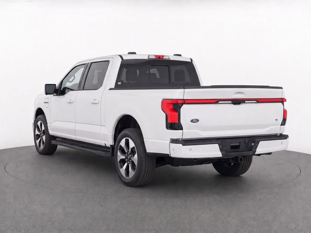 Used 2023 Ford F150 Lightning Platinum AWD/4WD image 4