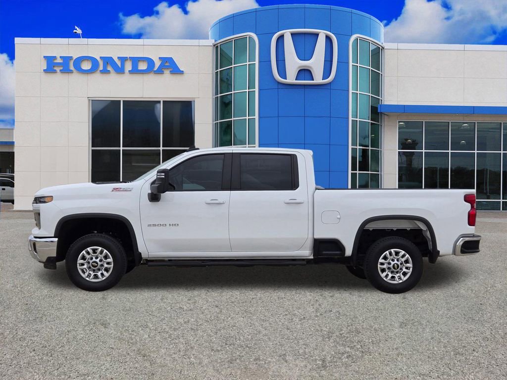 Used 2025 Chevrolet Silverado 2500 LT w/ Convenience Package image 6