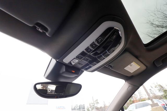 Used 2018 Porsche Macan Base image 55