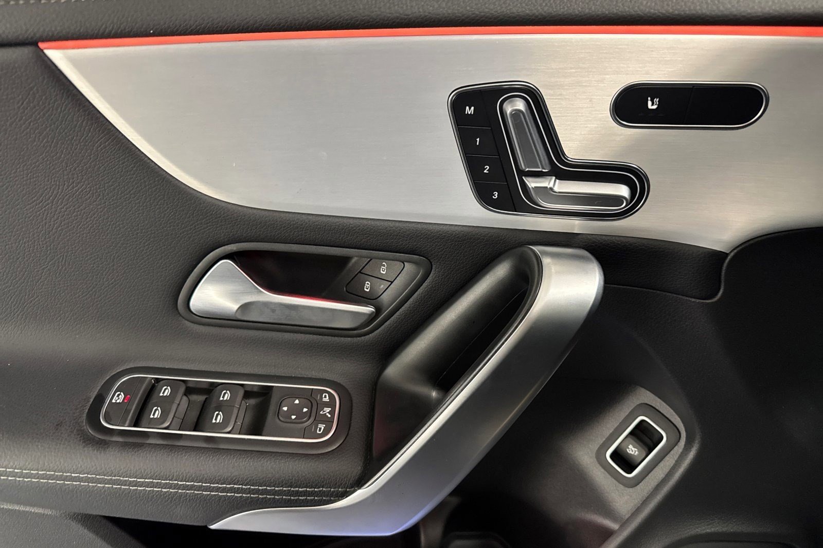 Used 2023 Mercedes-Benz CLA 35 AMG 4MATIC image 13