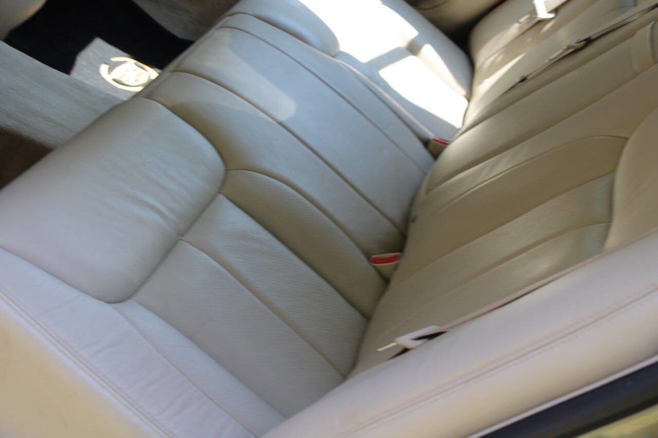 Used 2011 Cadillac DTS image 24