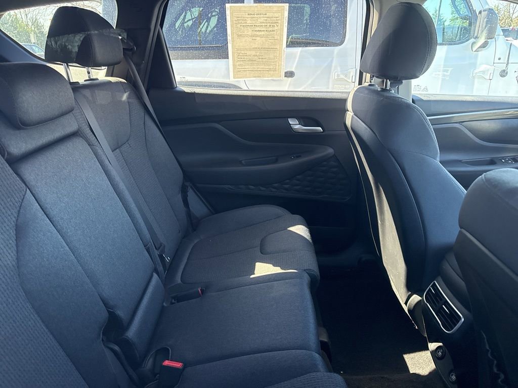 Used 2023 Hyundai Santa Fe SE image 8