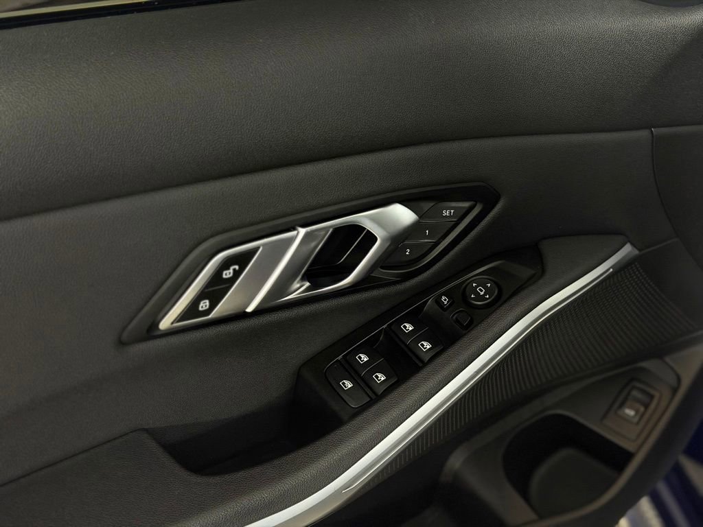 Used 2020 BMW 330i xDrive Sedan w/ Convenience Package image 21