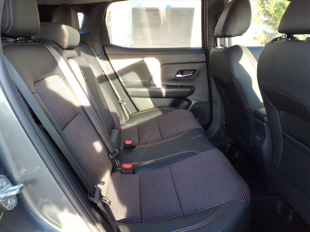 New 2026 Nissan Kicks SR w/ Cold Weather Package image 8