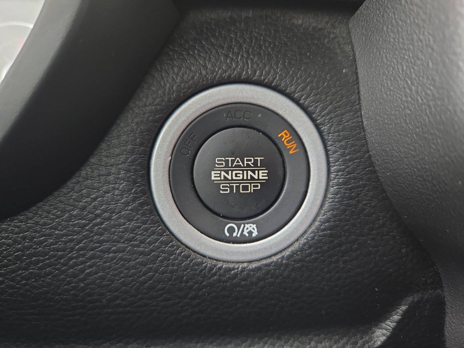Used 2023 RAM 1500 Laramie AWD/4WD image 17
