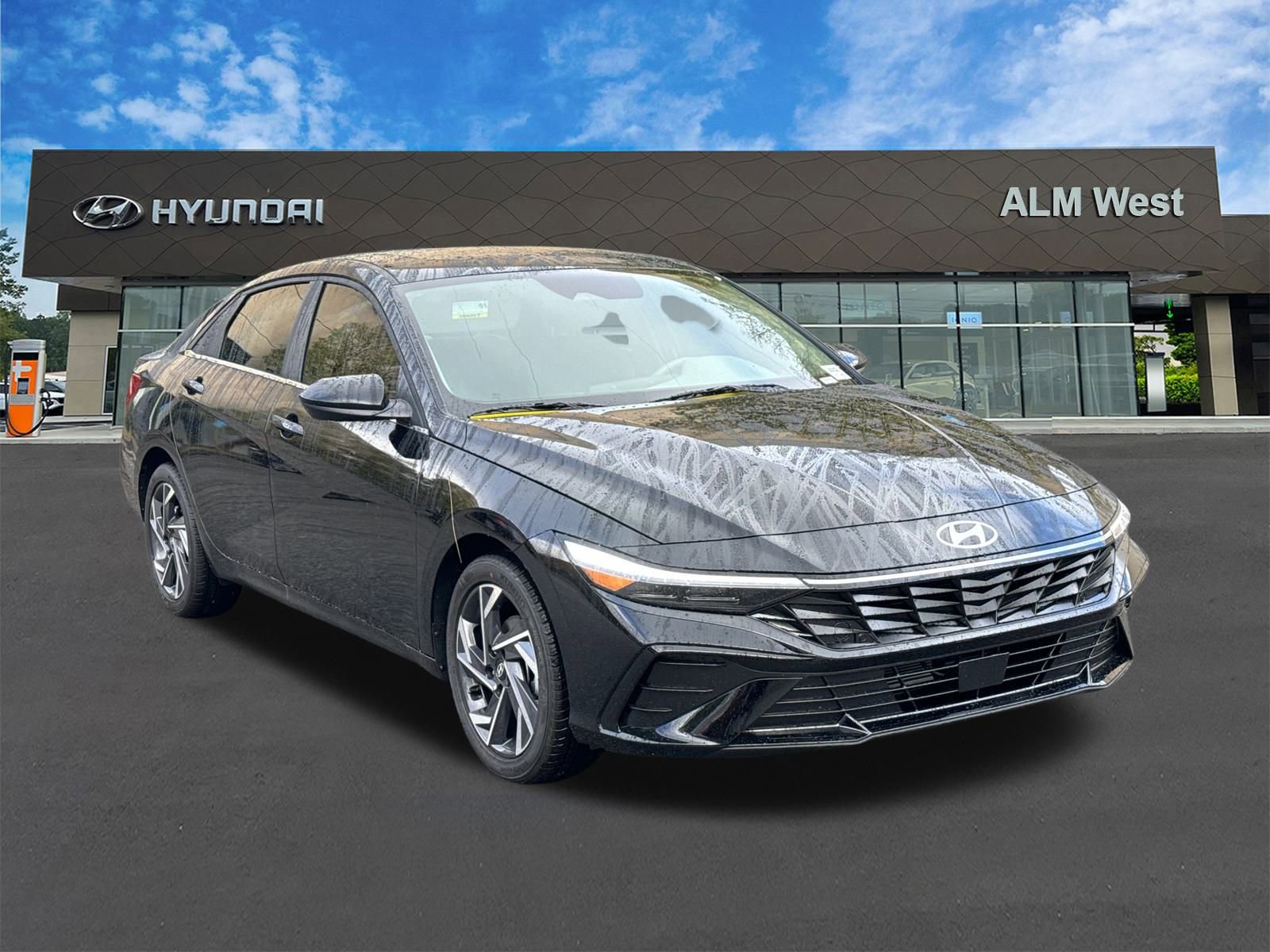 Used 2025 Hyundai Elantra SEL FWD image 3