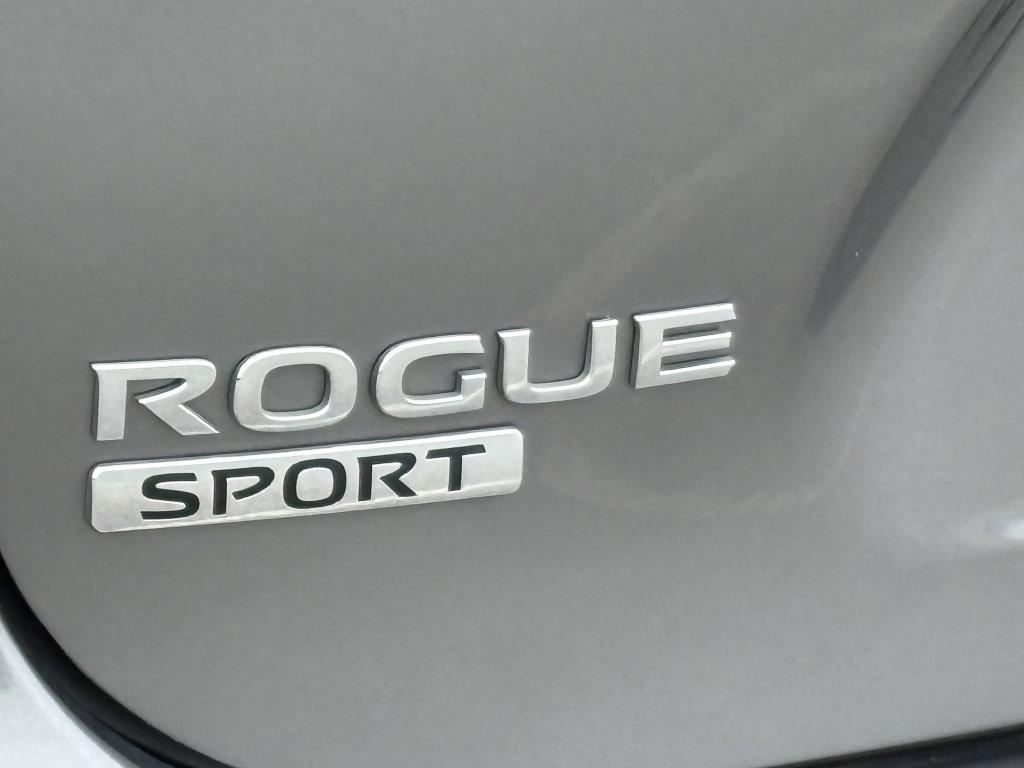 Used 2021 Nissan Rogue Sport S FWD image 19