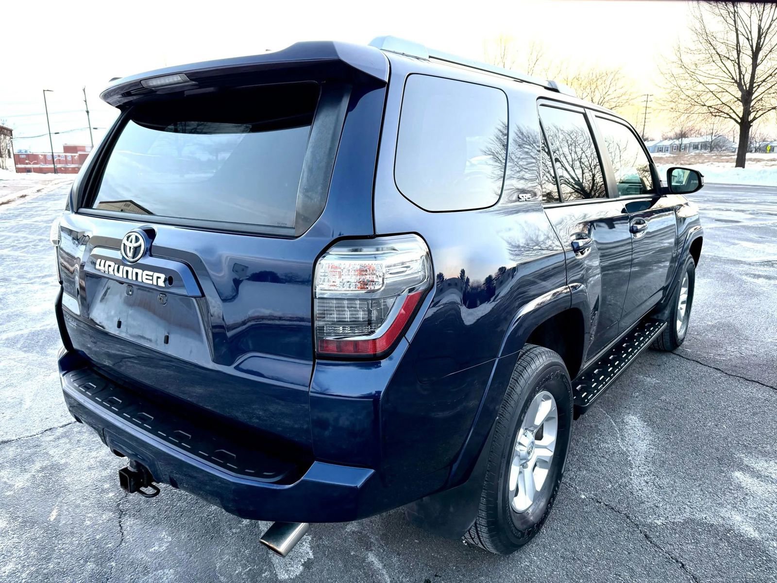 Used 2016 Toyota 4Runner SR5 image 8
