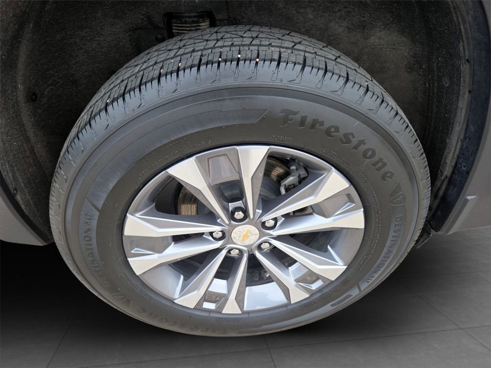 Used 2025 Chevrolet Equinox LT FWD image 33