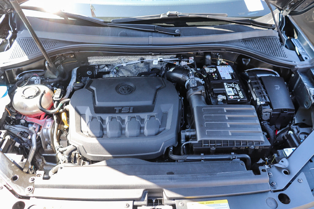 Used 2024 Volkswagen Tiguan SE R-Line FWD image 25