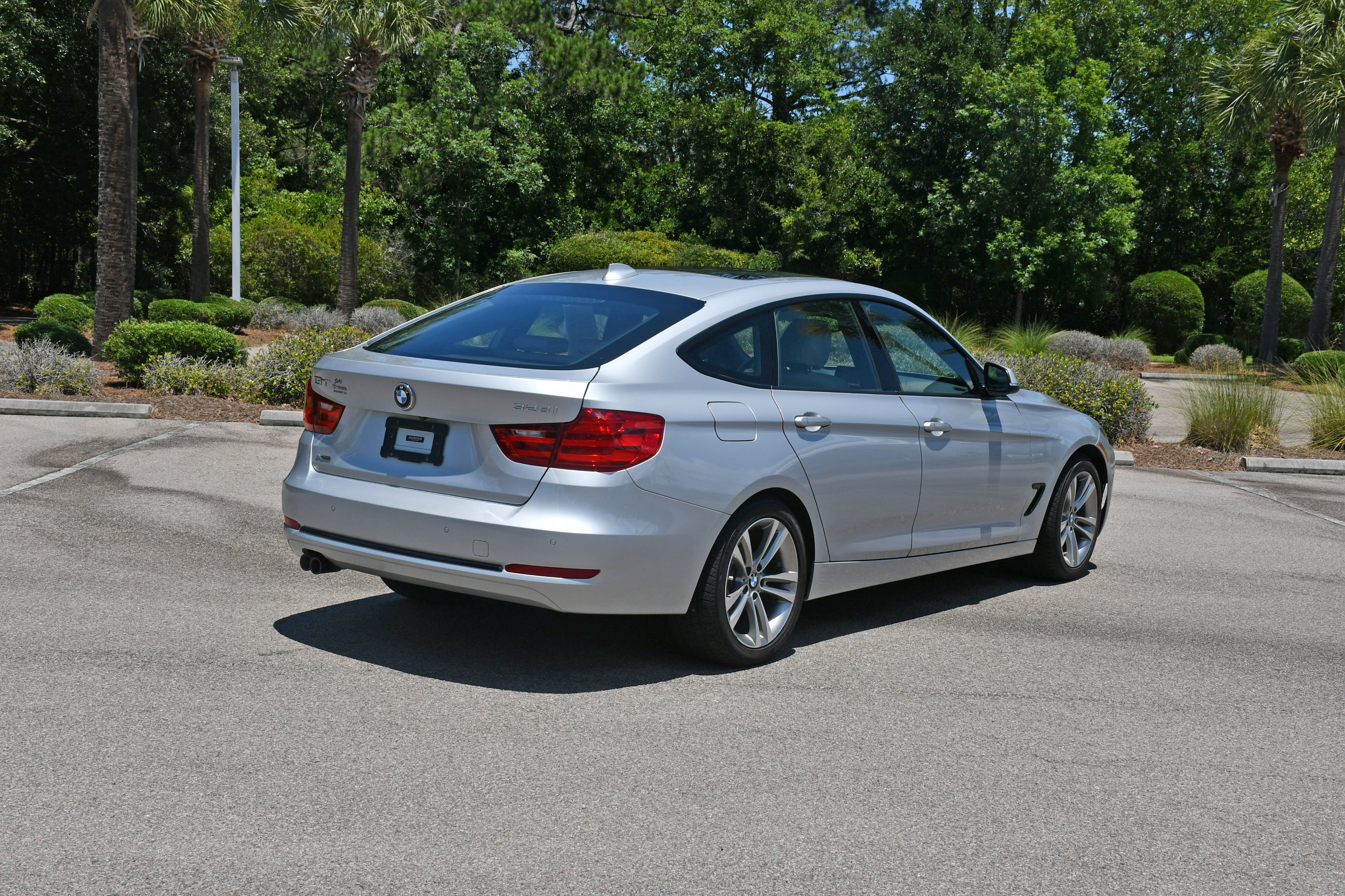 Used 2016 BMW 328i Gran Turismo xDrive AWD/4WD image 3