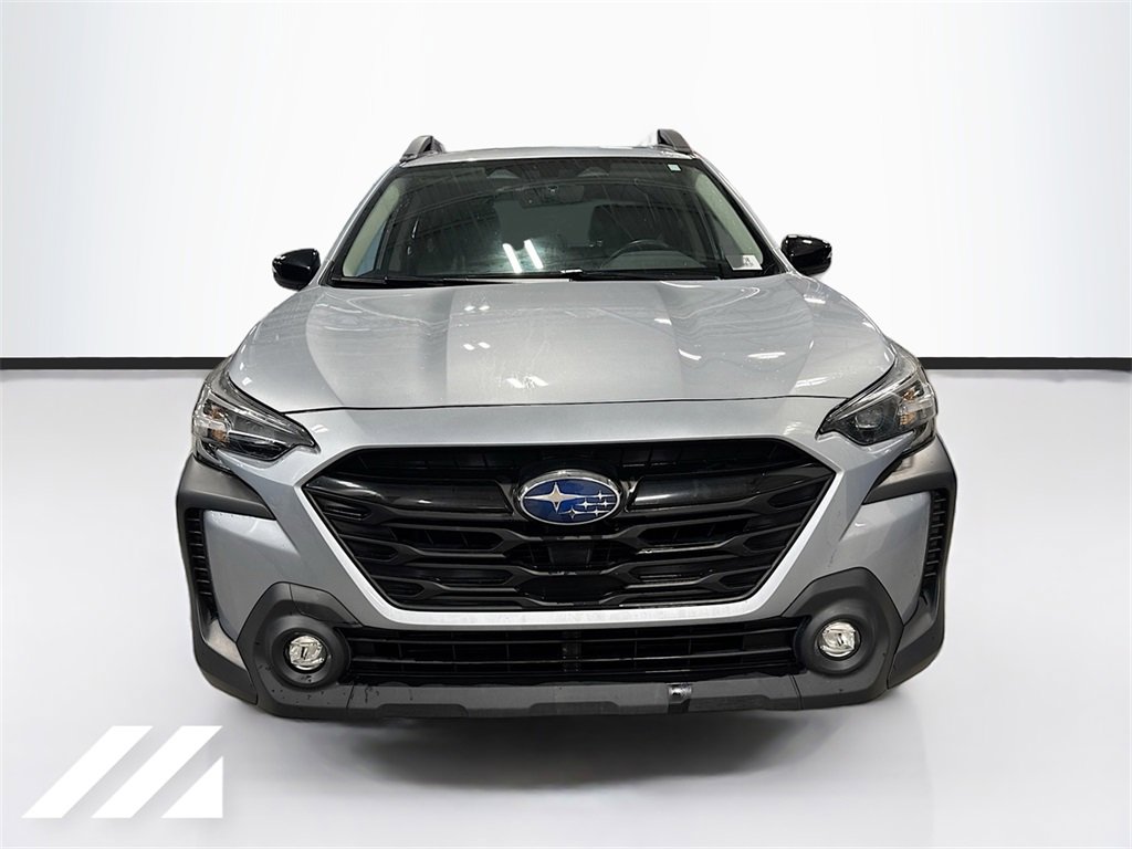Used 2023 Subaru Outback Onyx Edition image 2