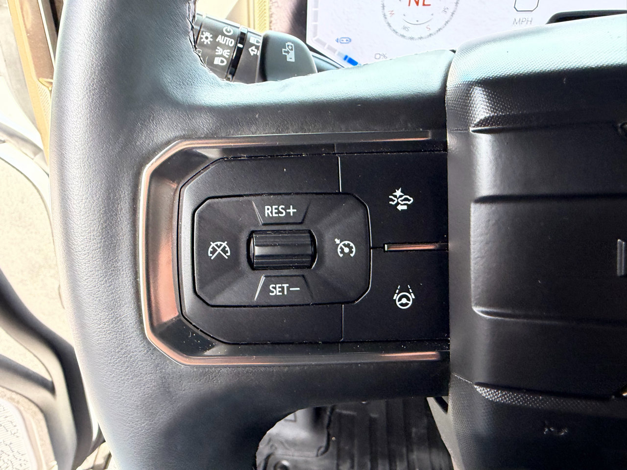 Used 2025 GMC Hummer EV 2X w/ LPO, Cargo Utility Package image 30