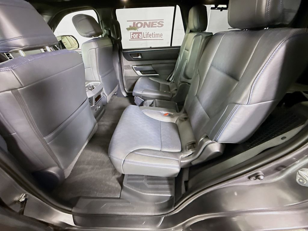 Certified 2024 Toyota Sequoia Platinum AWD/4WD image 28
