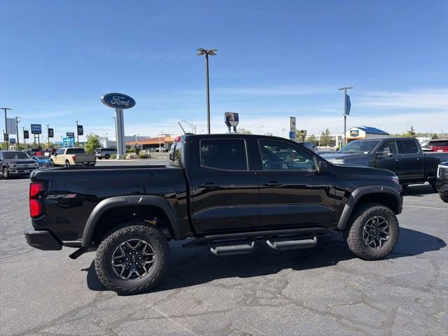 Used 2024 Chevrolet Colorado ZR2 w/ ZR2 Convenience Package III AWD/4WD image 4