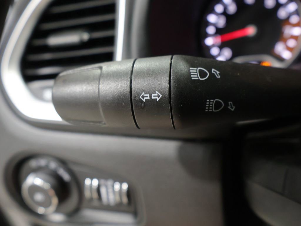 Used 2021 Jeep Renegade Latitude AWD/4WD image 37