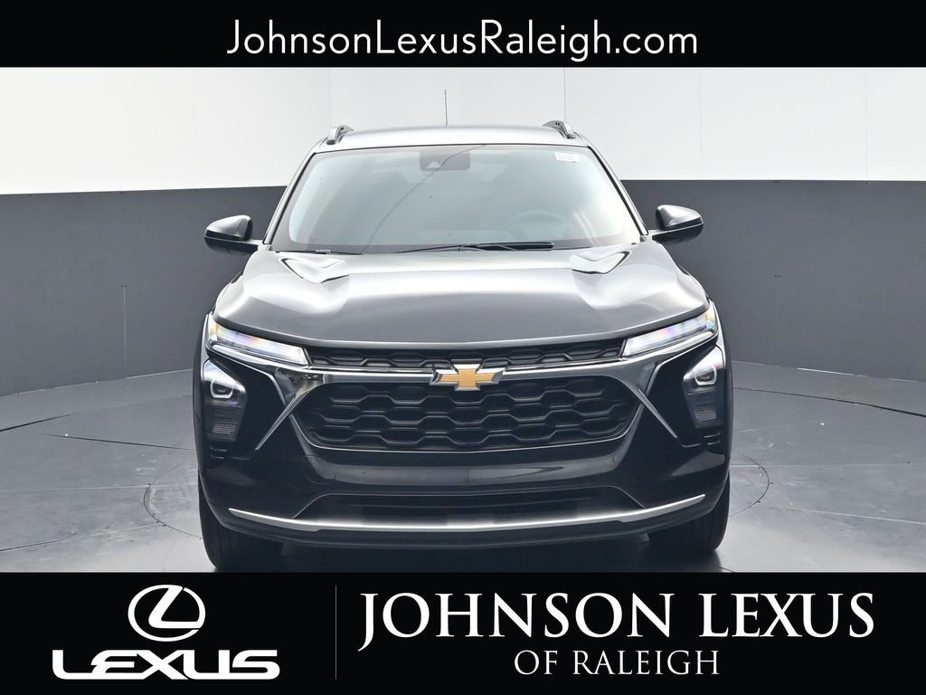 Used 2024 Chevrolet Trax LT FWD image 4