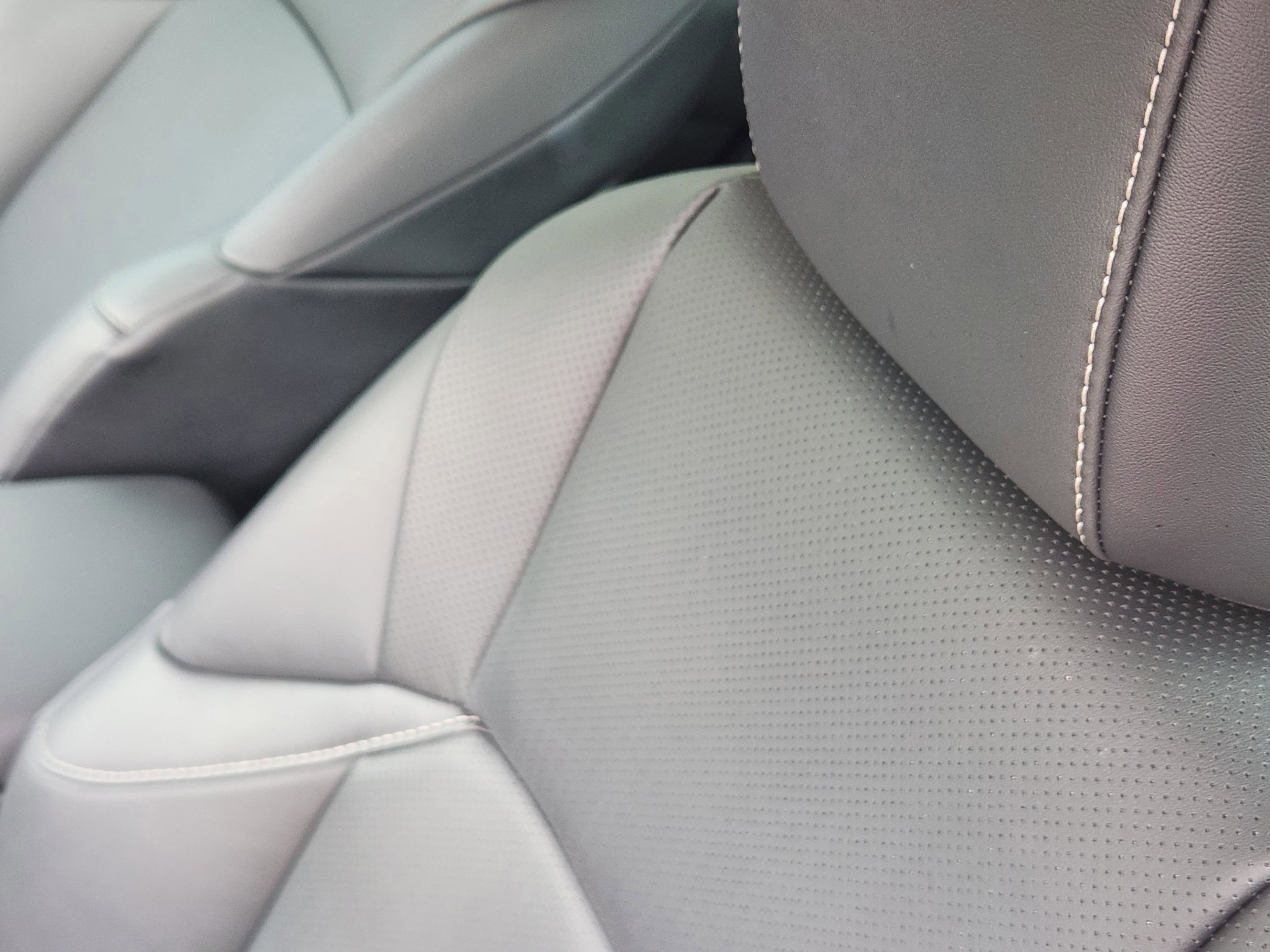 Used 2025 Lexus ES 350 w/ Premium Package image 7