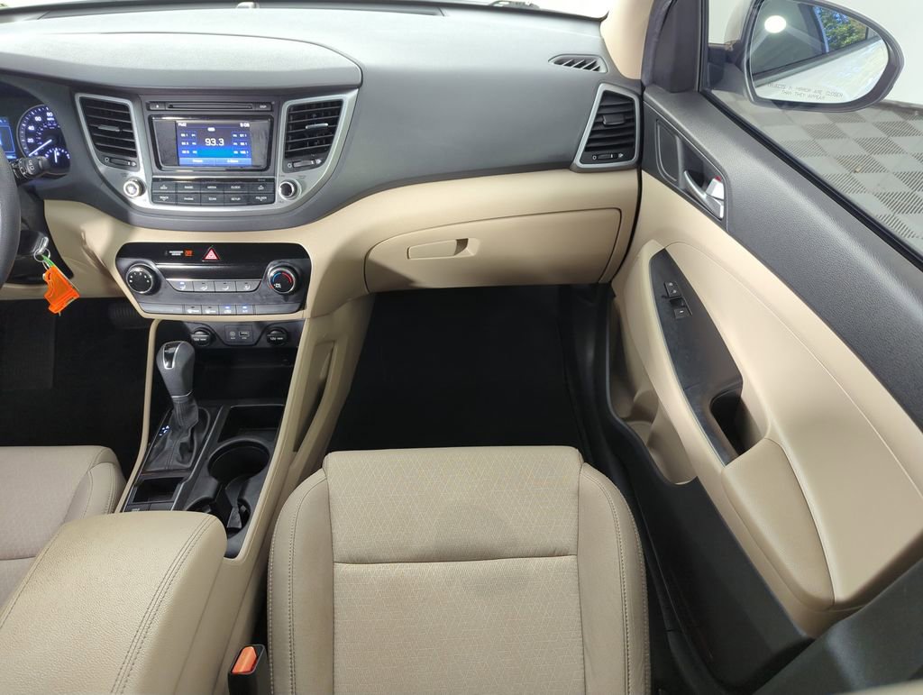 Used 2017 Hyundai Tucson SE image 16
