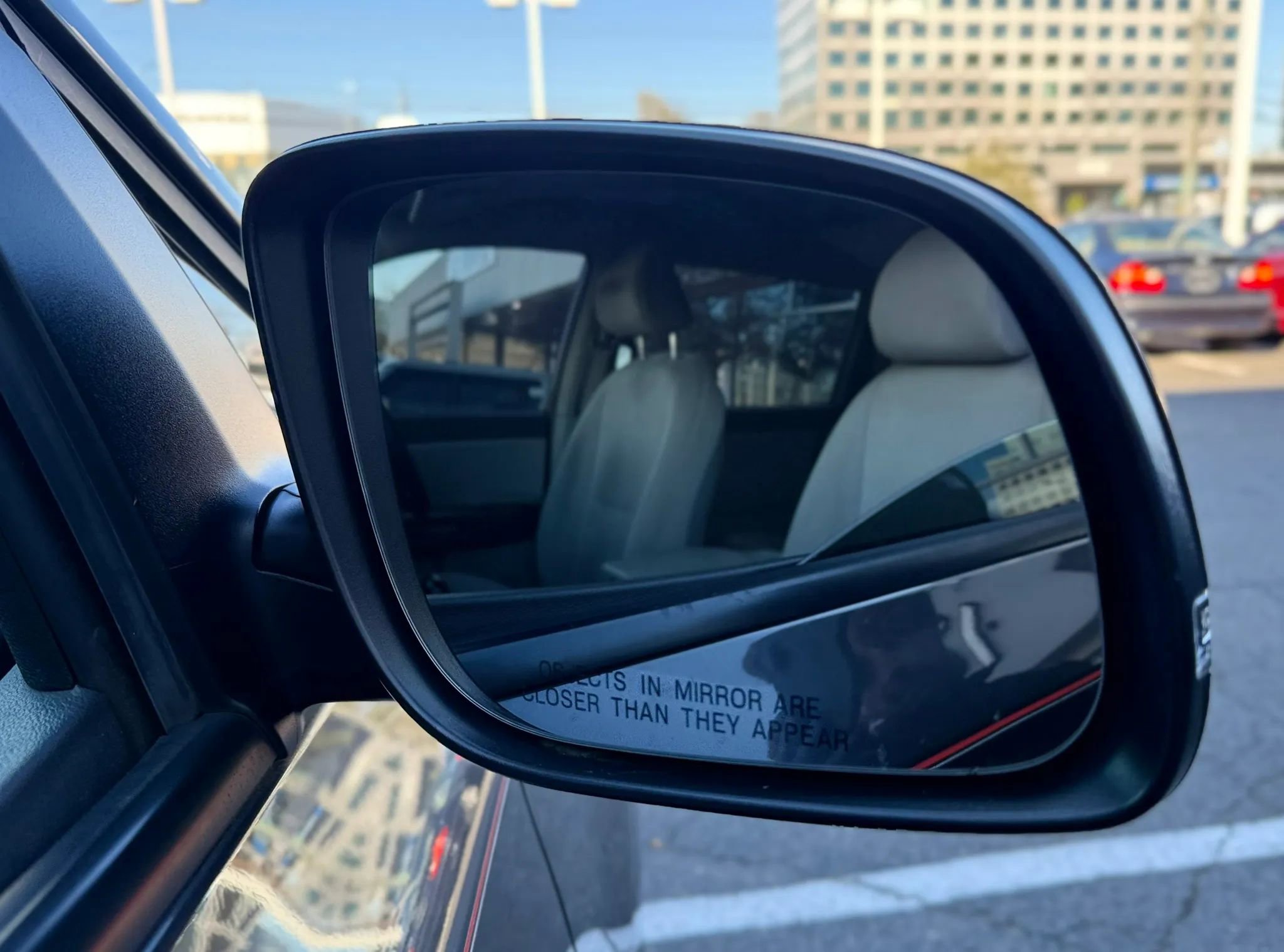 Used 2015 Kia Sedona LX w/ LX Convenience Package image 45