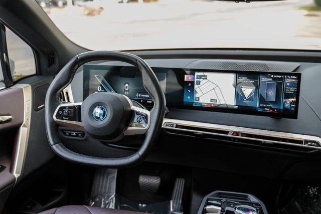 Used 2023 BMW iX xDrive50 w/ Convenience Package AWD/4WD image 28