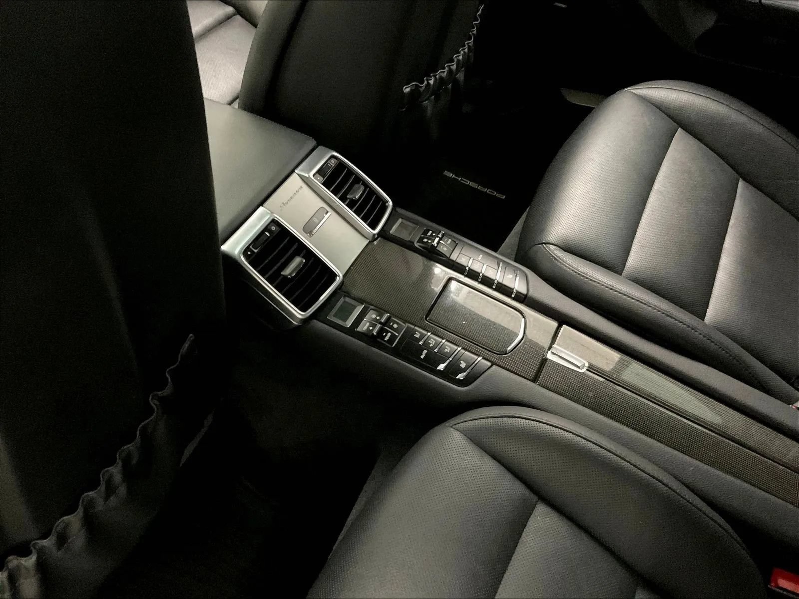 Used 2015 Porsche Panamera 4S AWD/4WD image 18