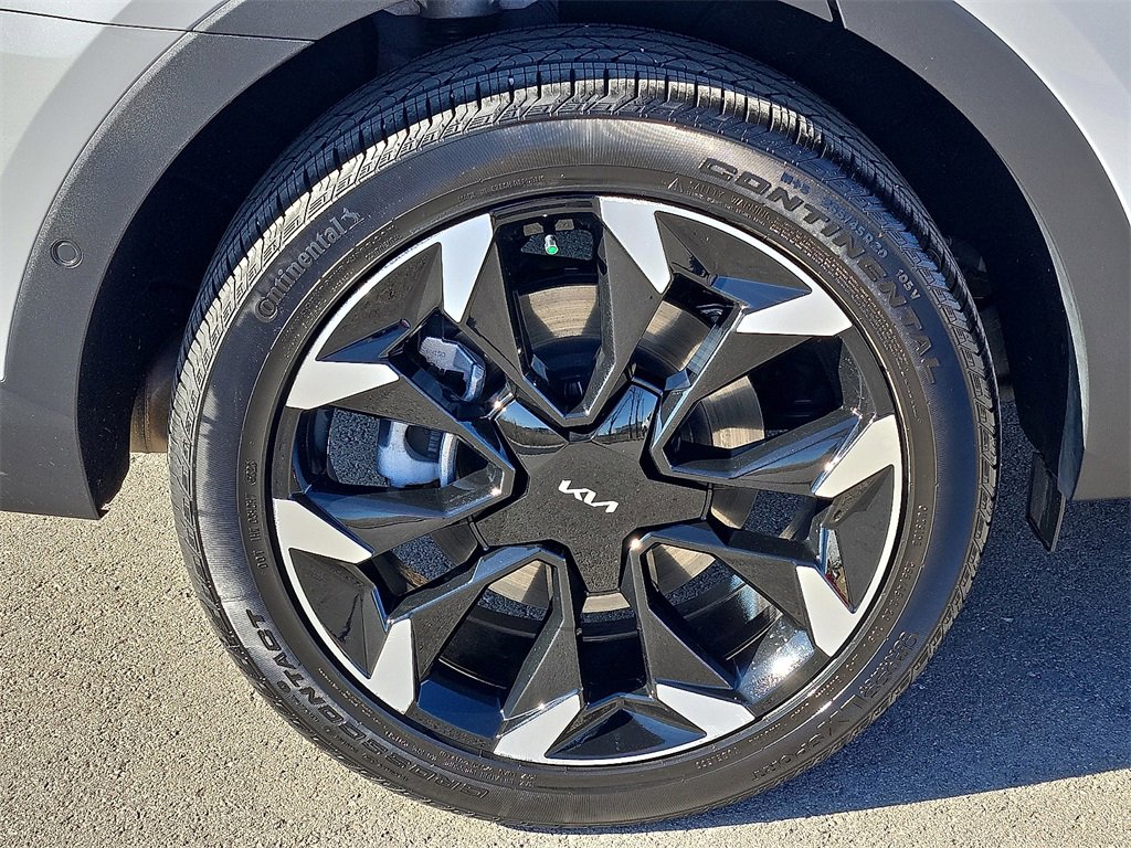 Used 2025 Kia Sorento SX image 7