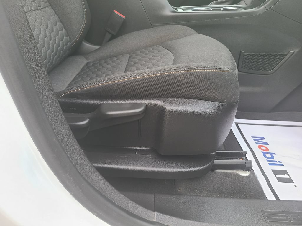 Used 2019 Chevrolet Equinox LT FWD image 21