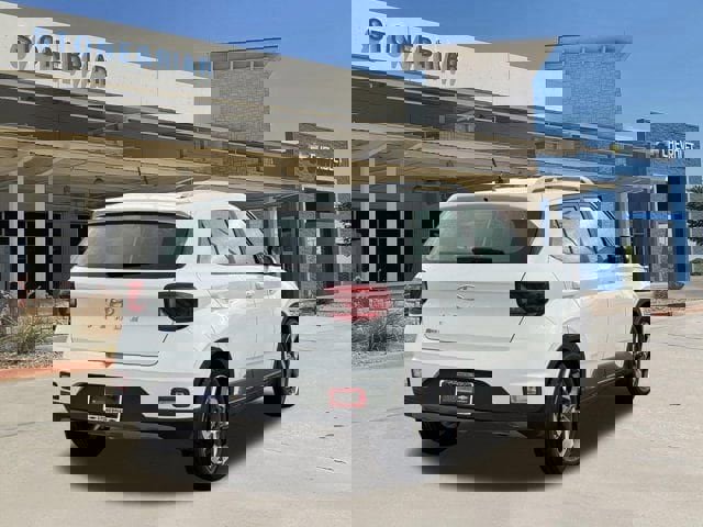 Used 2024 Hyundai Venue SEL image 5