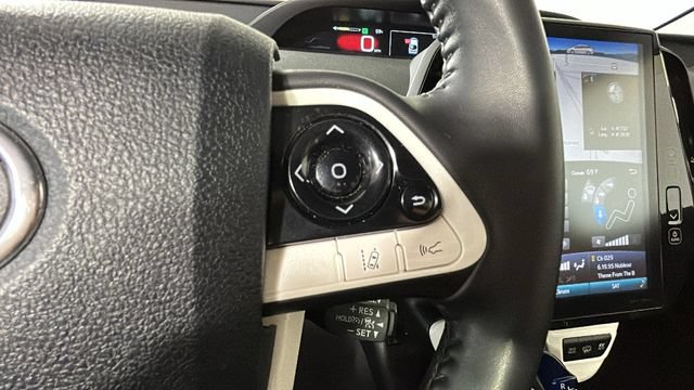 Used 2019 Toyota Prius Prime Premium FWD image 16
