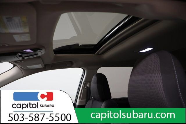 Used 2024 Subaru Outback Premium AWD/4WD image 17