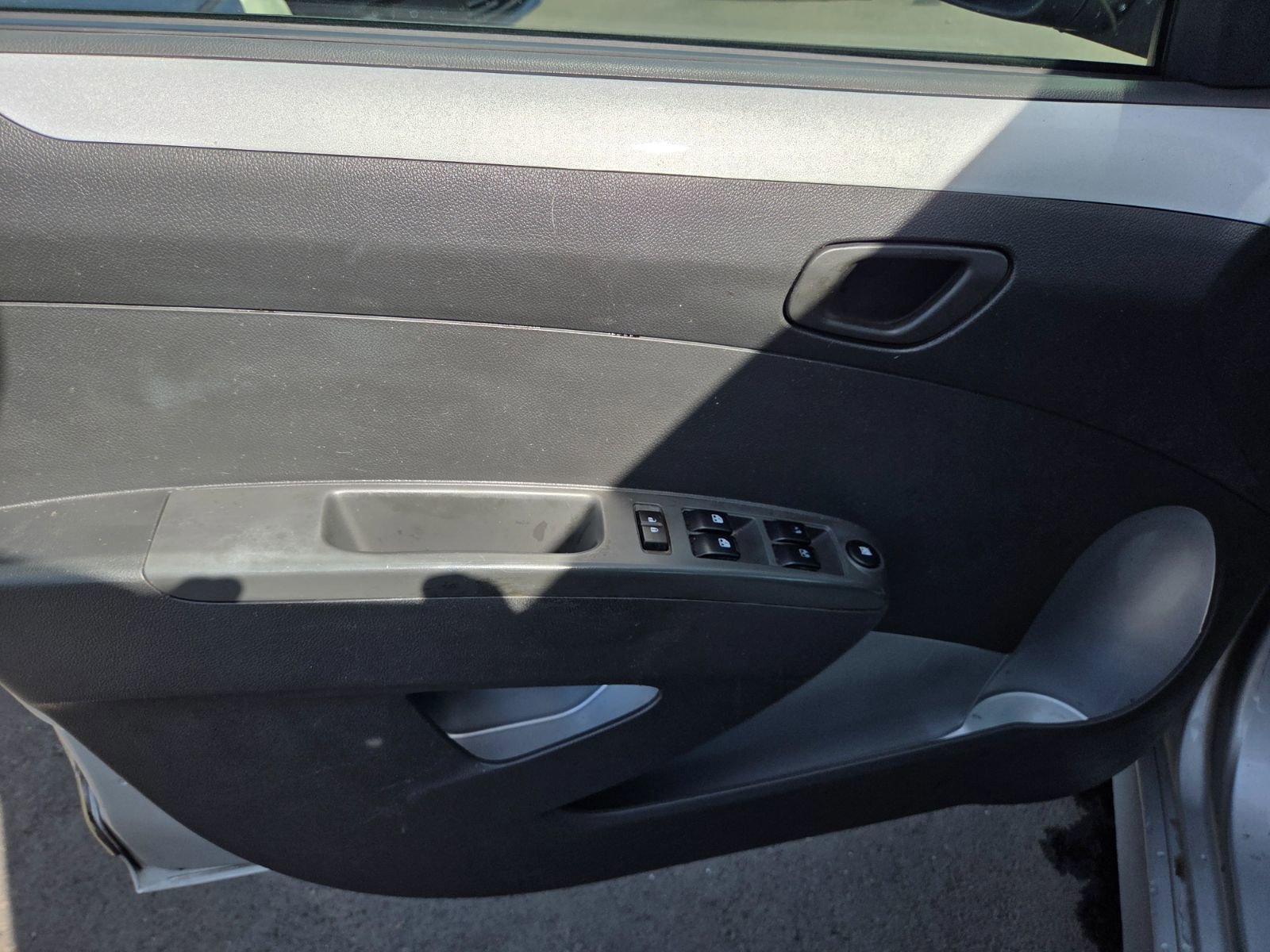 Used 2013 Chevrolet Spark LT image 8