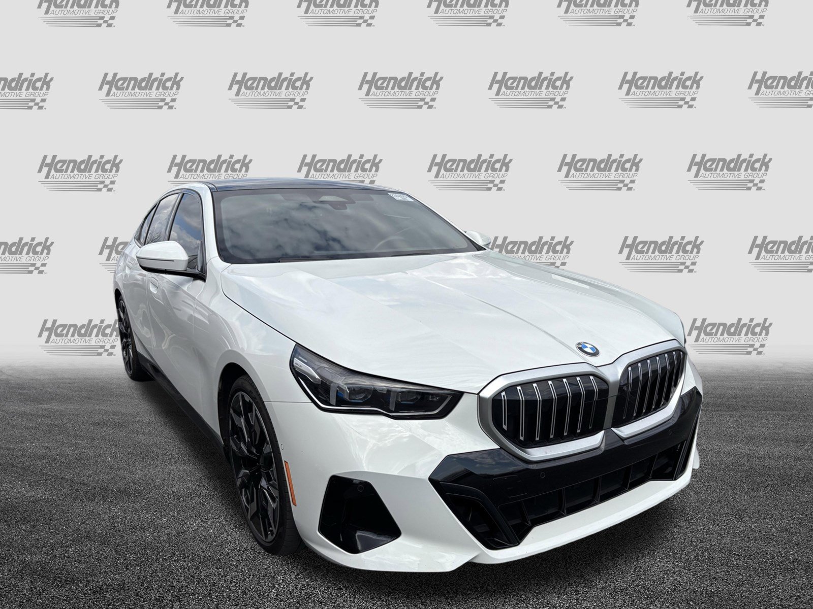 Certified 2024 BMW 530i 530i w/ Executive Package image 6