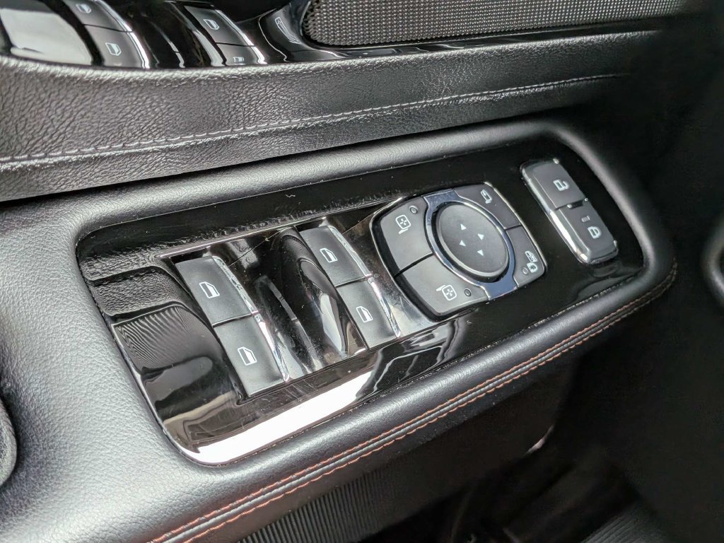 Certified 2024 Lincoln Aviator 2WD w/ Premium Package image 25