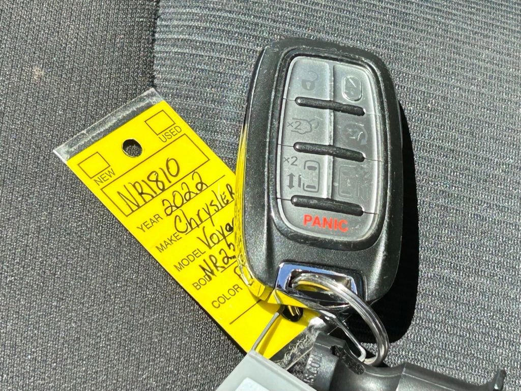 Used 2022 Chrysler Voyager LX FWD image 49