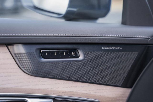 New 2026 Volvo XC90 B5 Ultra image 38