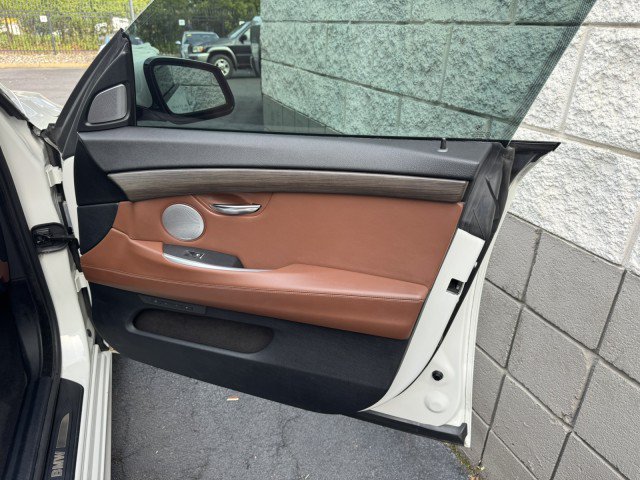 Used 2013 BMW 550i Gran Turismo xDrive AWD/4WD image 43