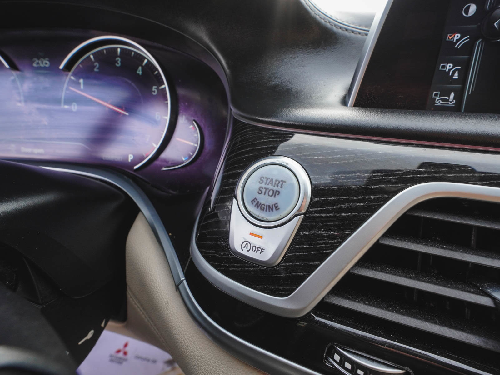 Used 2017 BMW 740i image 45