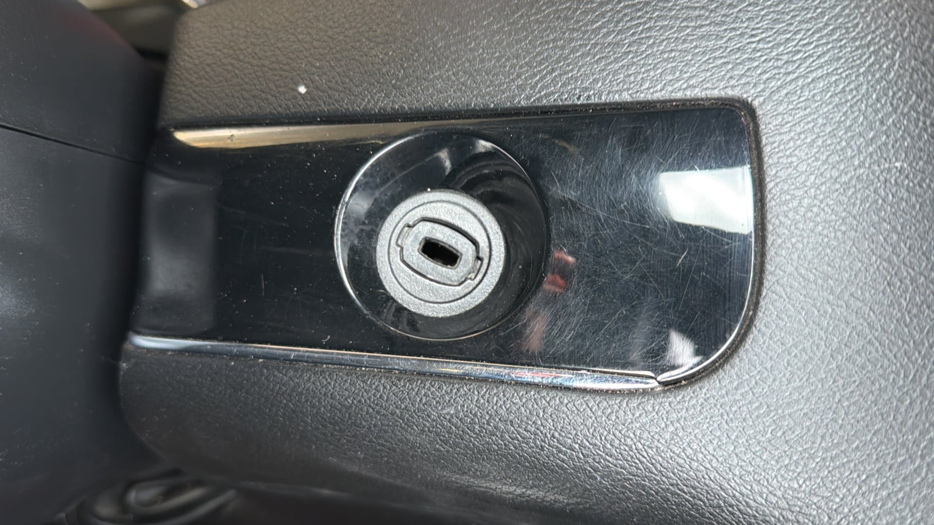 Used 2018 Dodge Grand Caravan SE FWD image 24