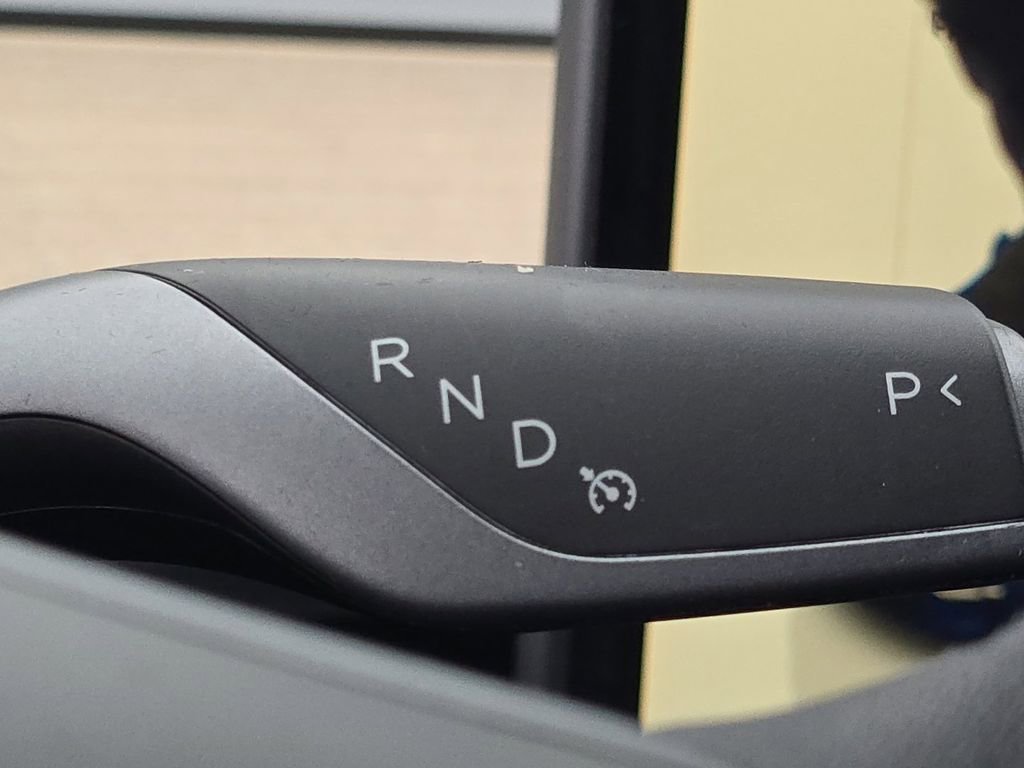 Used 2024 Tesla Model Y Long Range image 30