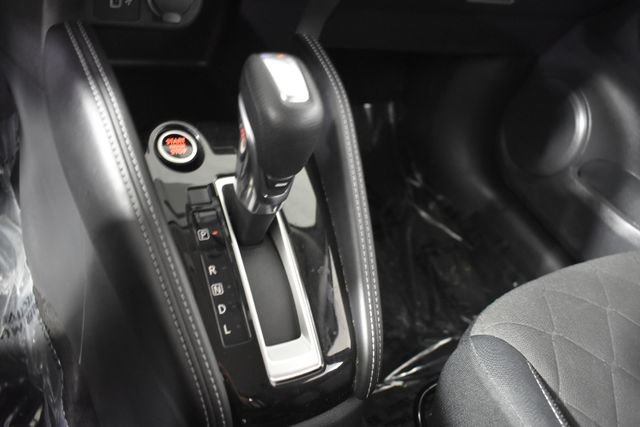 Used 2018 Nissan Kicks SV FWD image 23